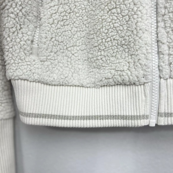 #40 Athleta “Cloud” Sherpa Jacket W/ Full Zip, Pockets & Mock Neck - Picture 8 of 11